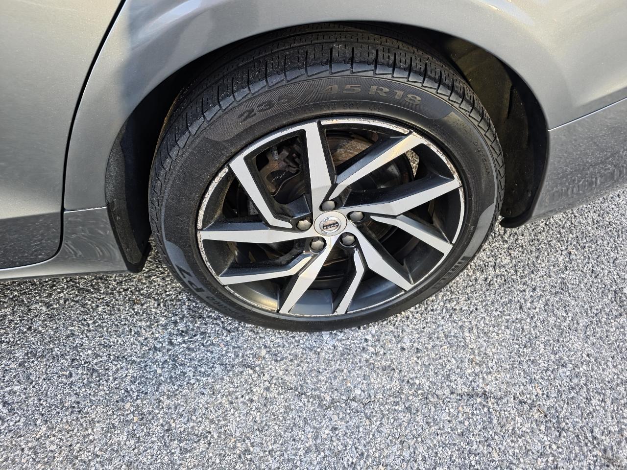 Volvo S60 T6 Momentum AWD 2019
