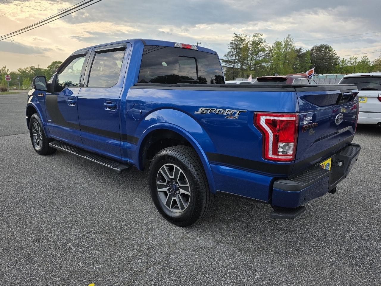 Ford F-150 XLT SuperCrew 5.5-ft. Bed 4WD 2017