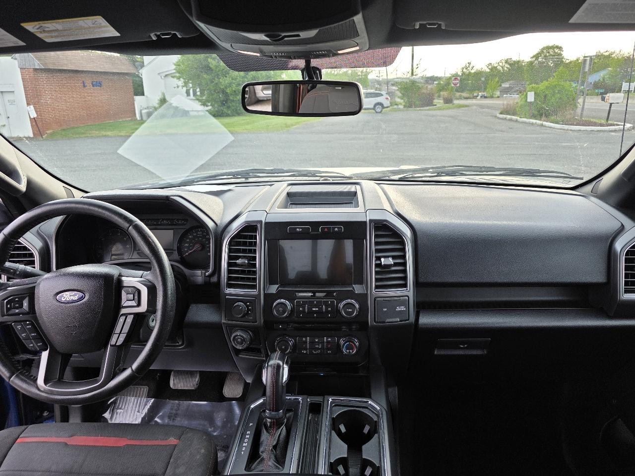 Ford F-150 XLT SuperCrew 5.5-ft. Bed 4WD 2017