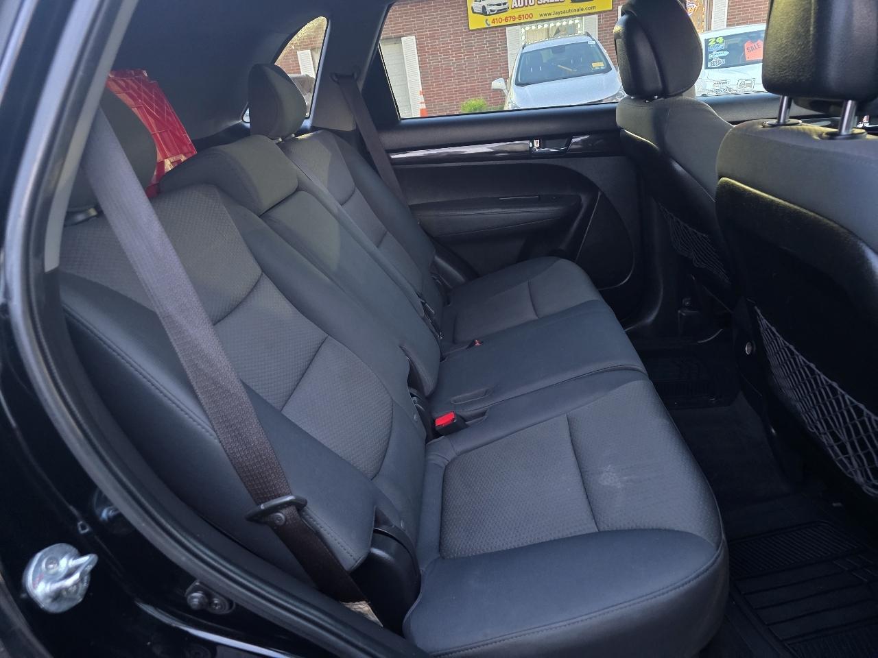 Kia Sorento LX 2WD 2013