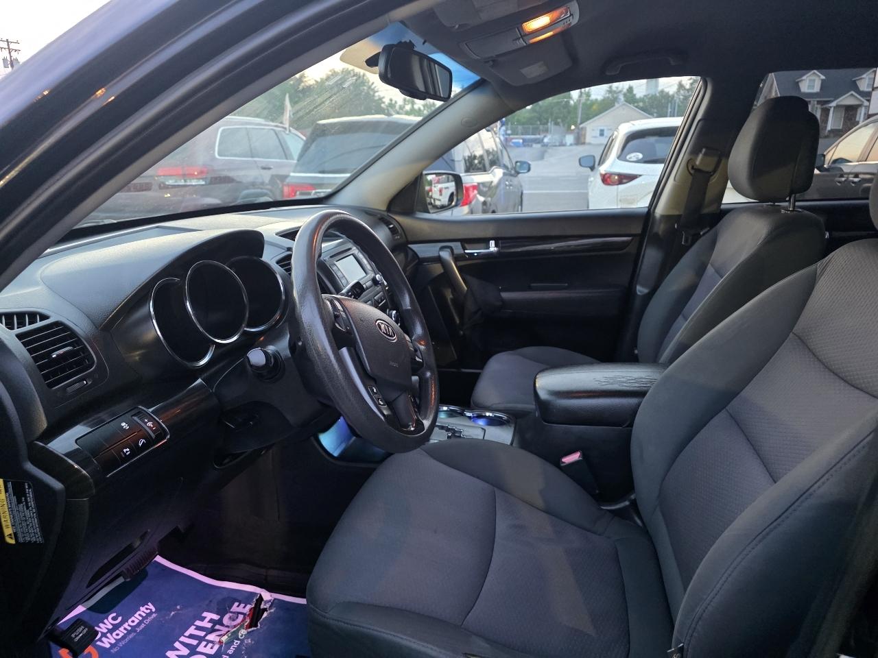 Kia Sorento LX 2WD 2013