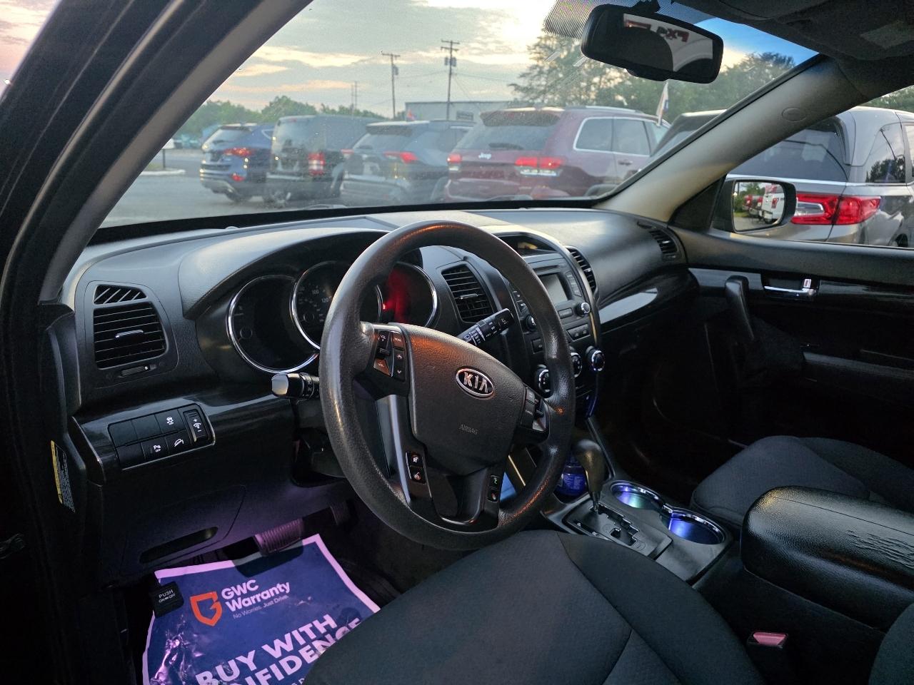 Kia Sorento LX 2WD 2013