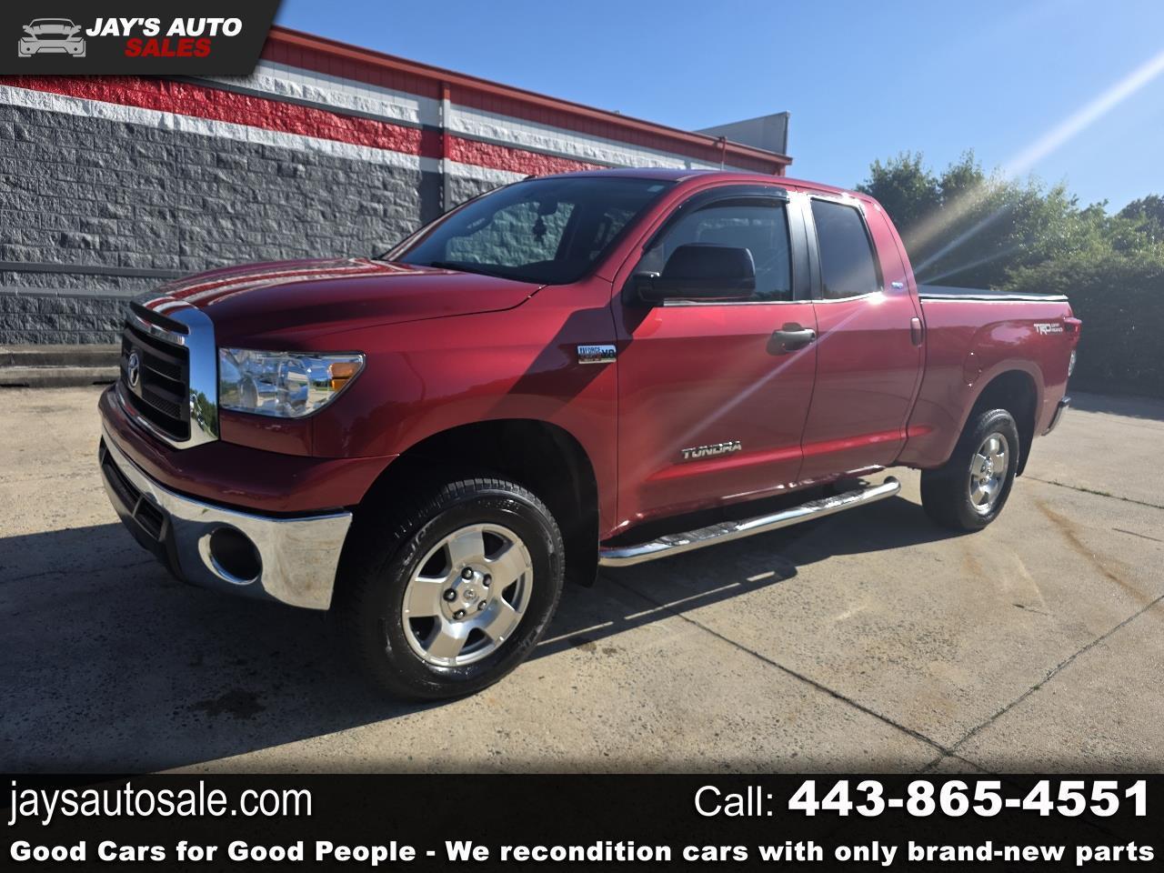 Toyota Tundra Tundra-Grade 5.7L Double Cab 4WD 2011