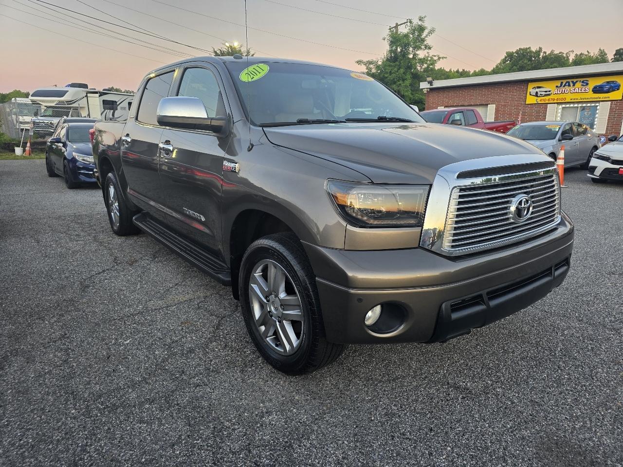 Toyota Tundra Limited 5.7L CrewMax 4WD 2011