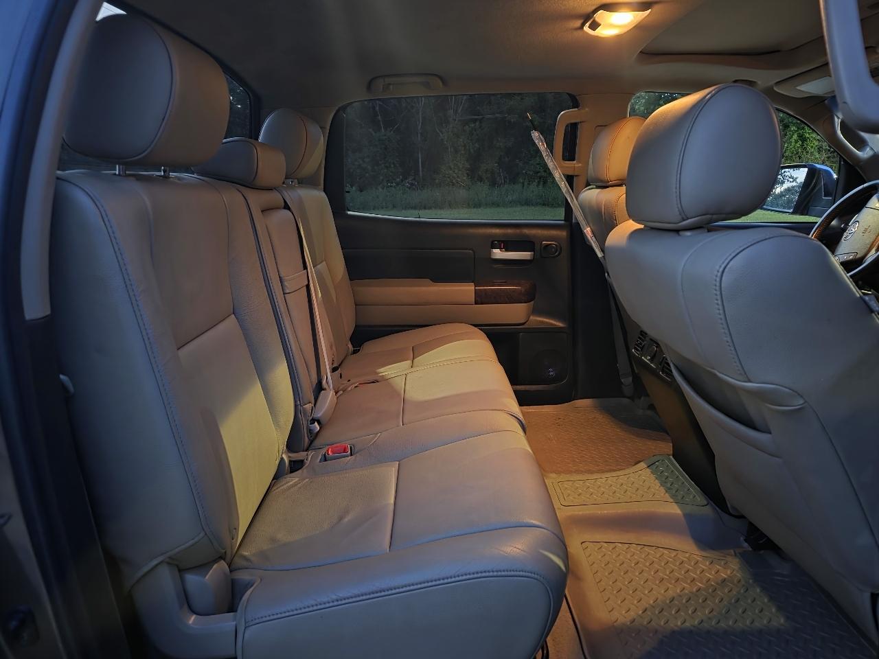 Toyota Tundra Limited 5.7L CrewMax 4WD 2011