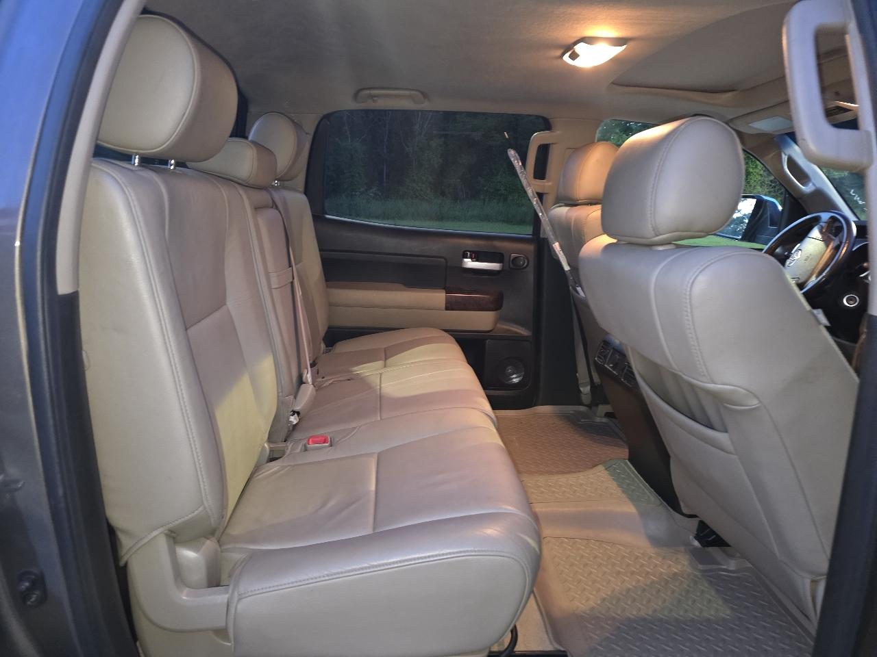 Toyota Tundra Limited 5.7L CrewMax 4WD 2011