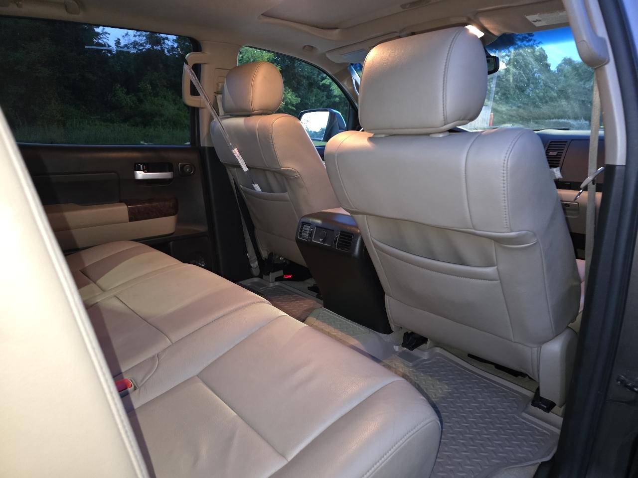 Toyota Tundra Limited 5.7L CrewMax 4WD 2011