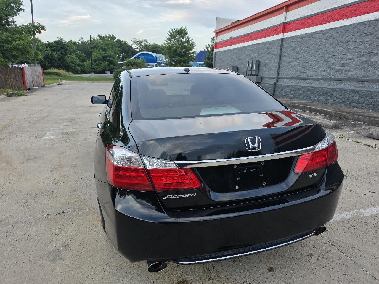 Honda Accord EX-L V6 Sedan AT 2013