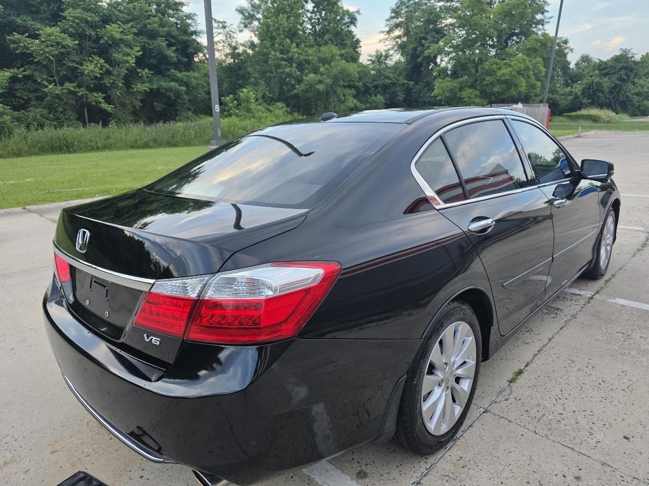 Honda Accord EX-L V6 Sedan AT 2013