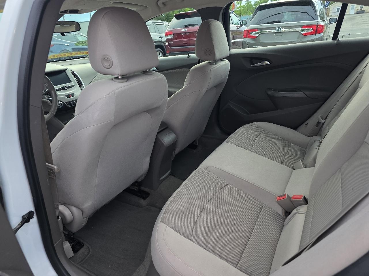 Chevrolet Cruze LS Auto 2016