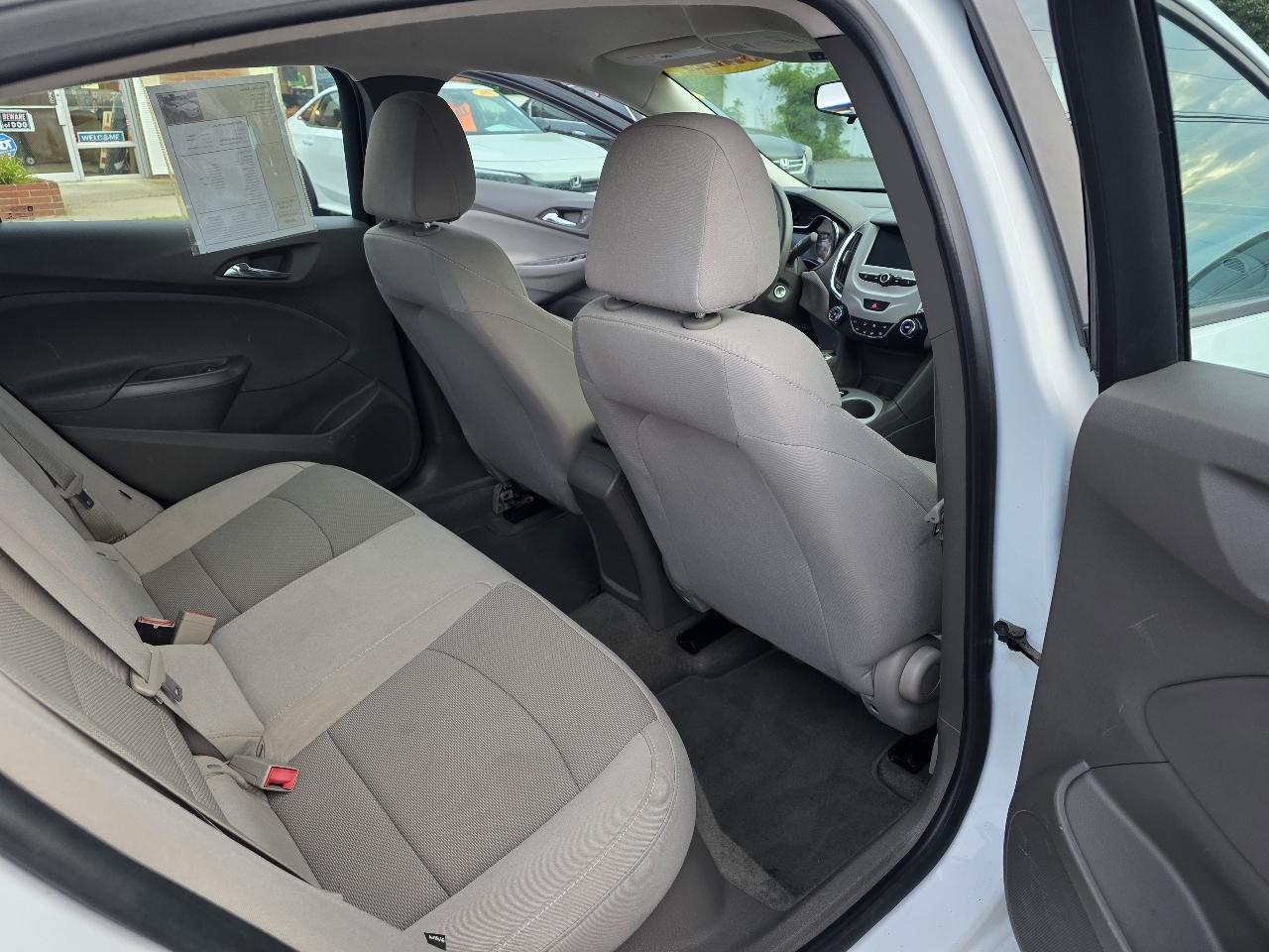 Chevrolet Cruze LS Auto 2016