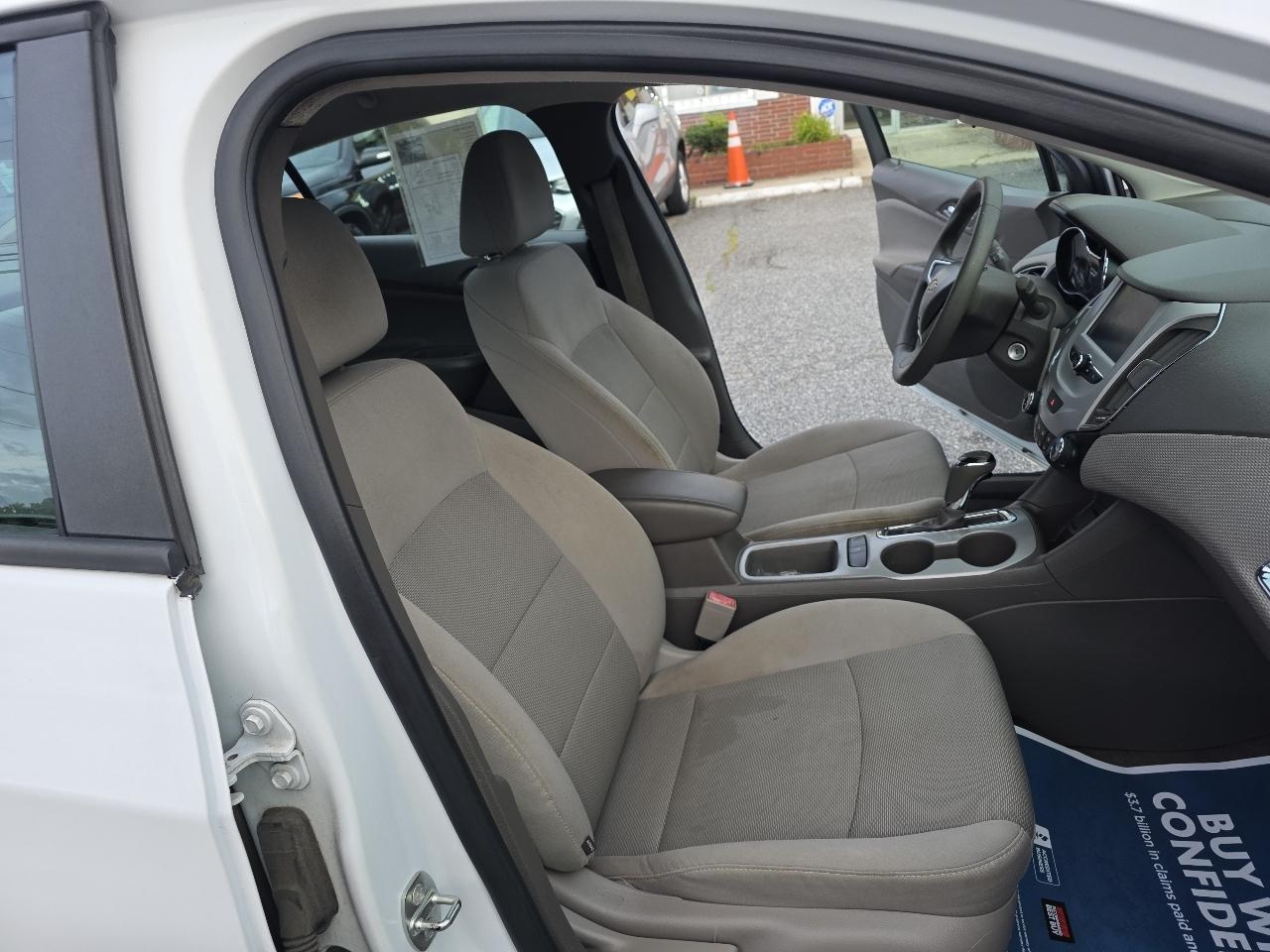 Chevrolet Cruze LS Auto 2016