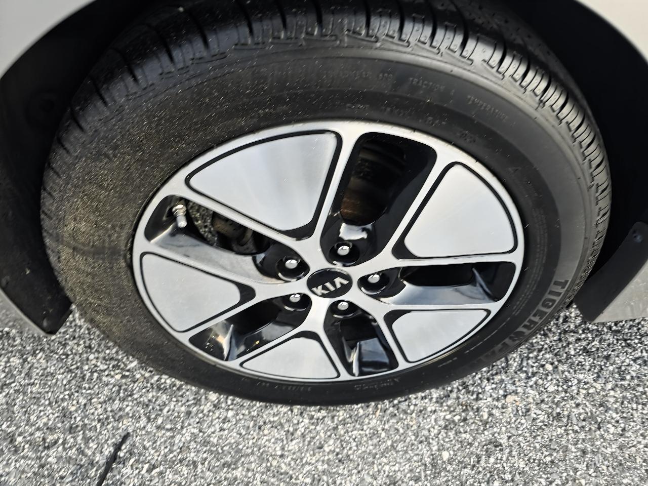 Kia Optima Hybrid Sedan 2012