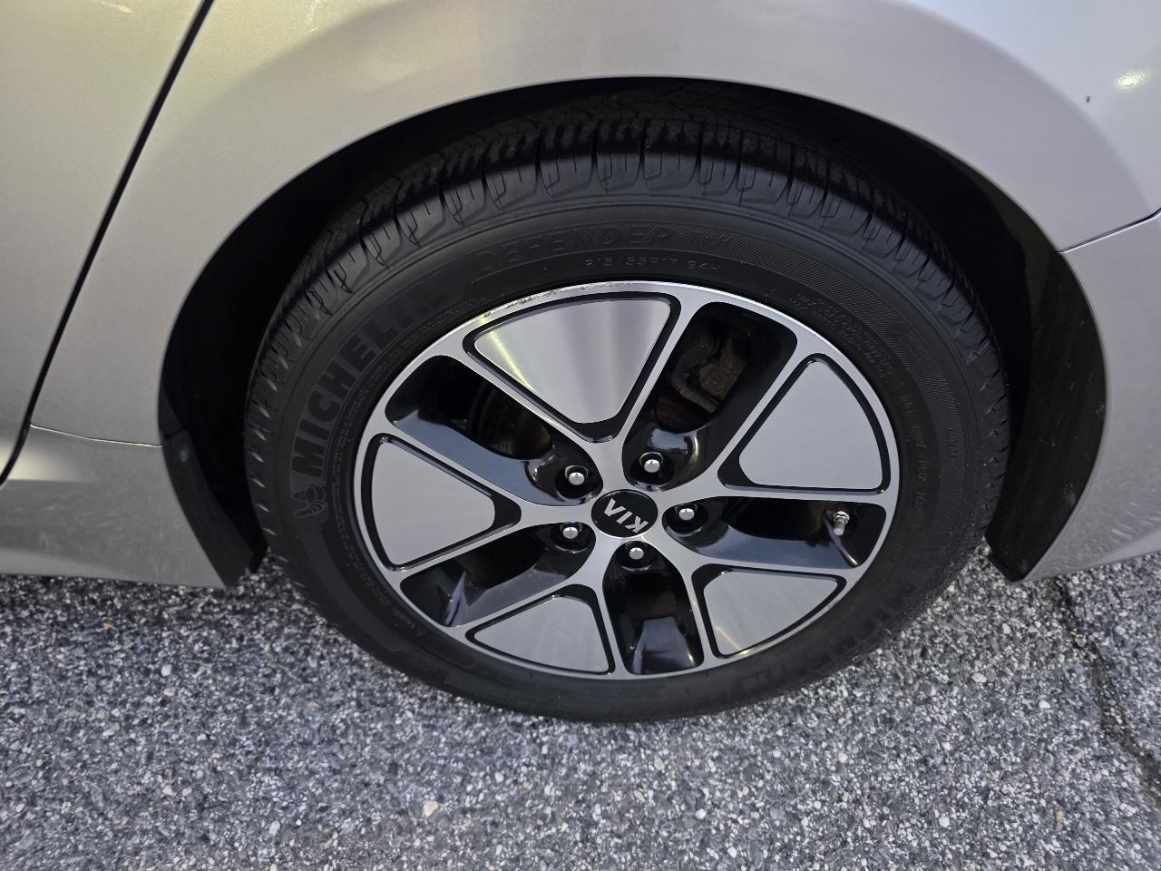 Kia Optima Hybrid Sedan 2012