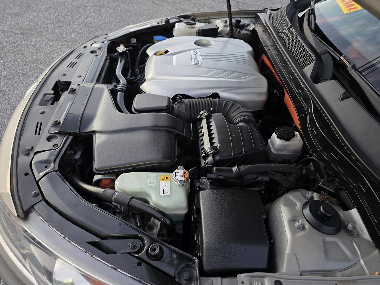 Kia Optima Hybrid Sedan 2012