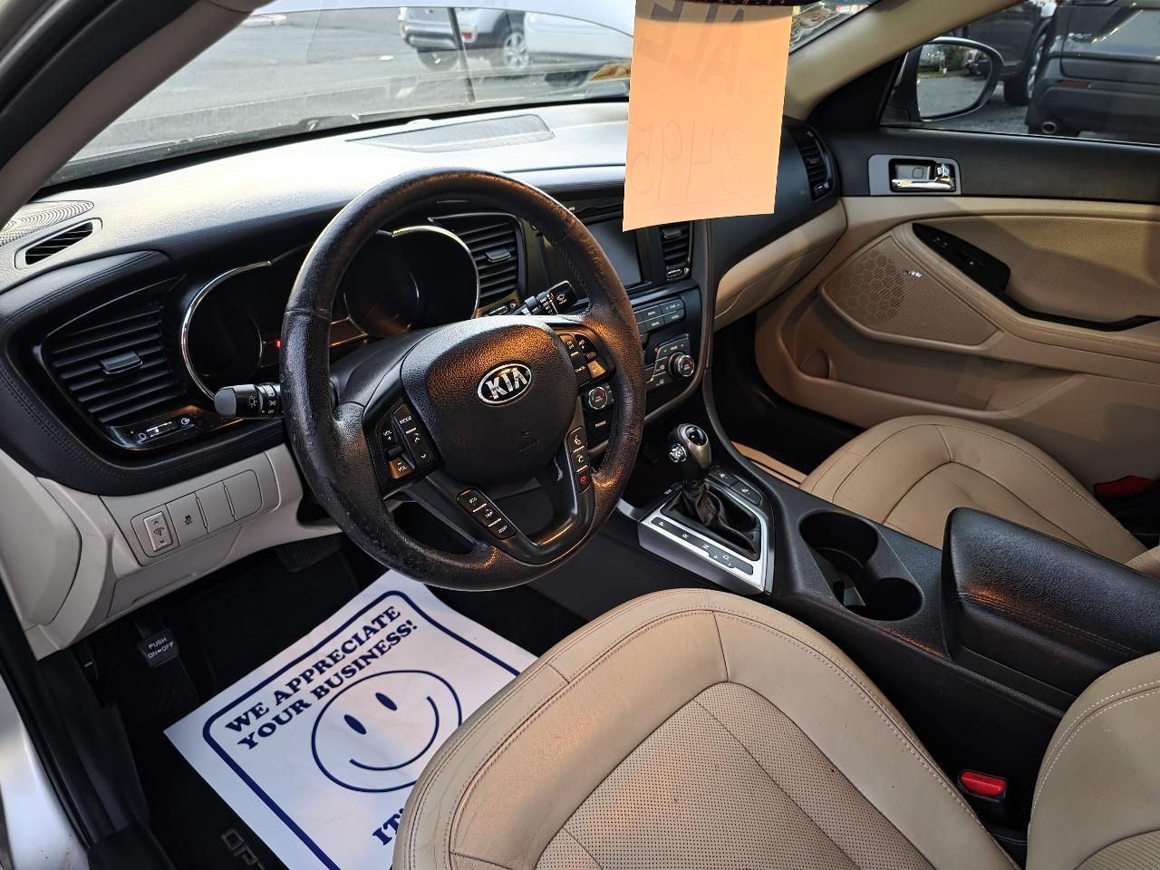 Kia Optima Hybrid Sedan 2012