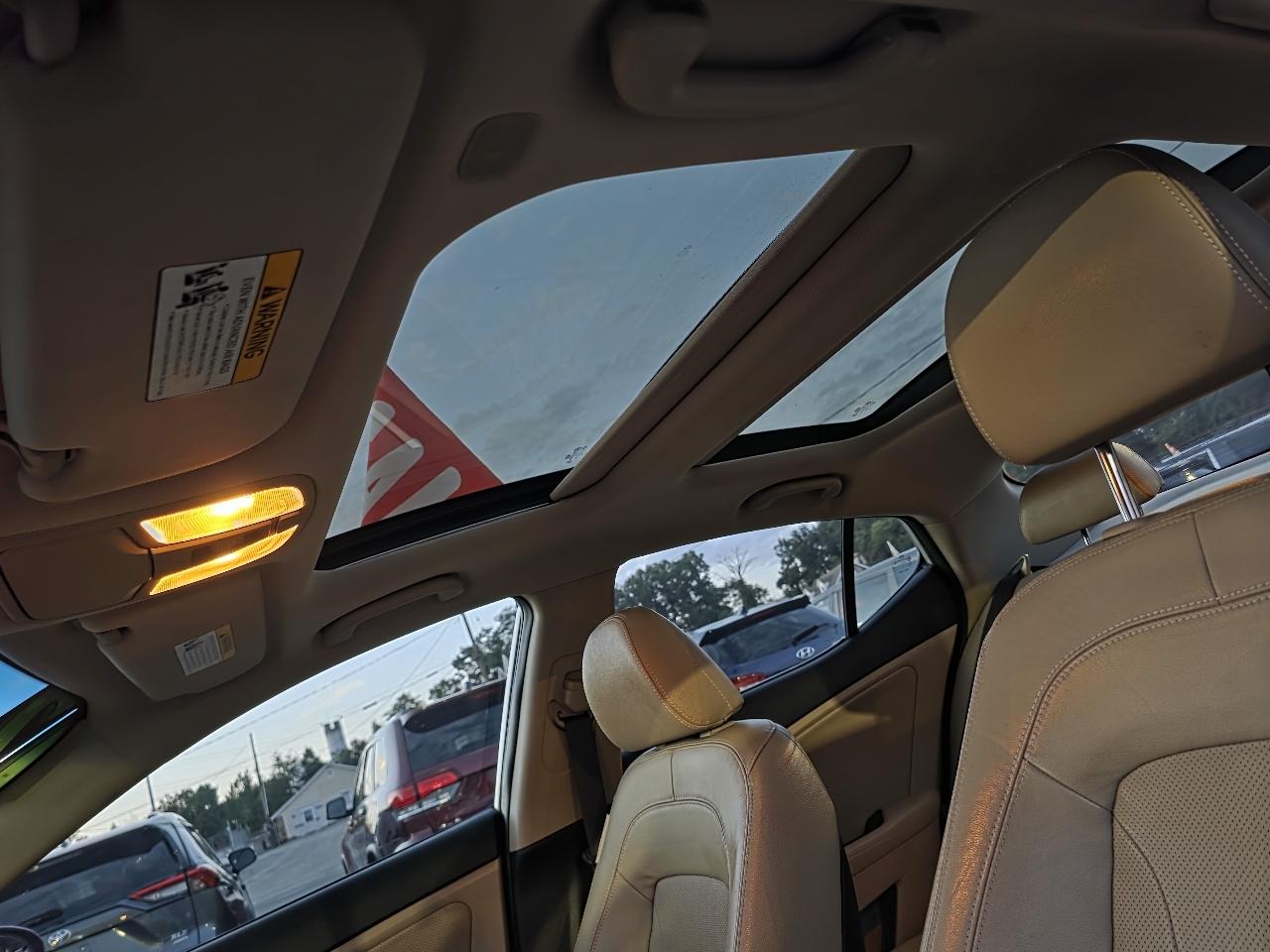Kia Optima Hybrid Sedan 2012