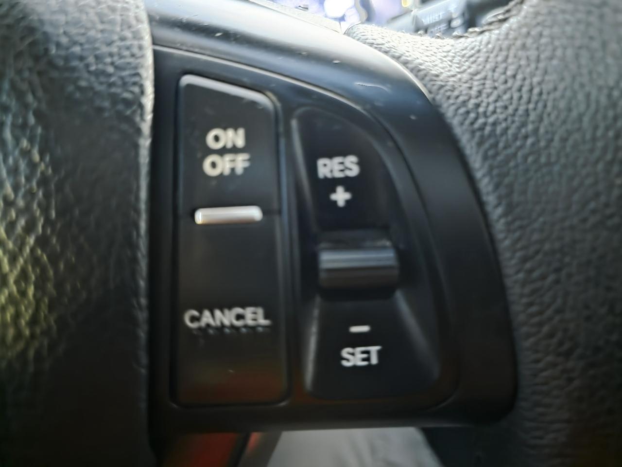 Kia Optima Hybrid Sedan 2012