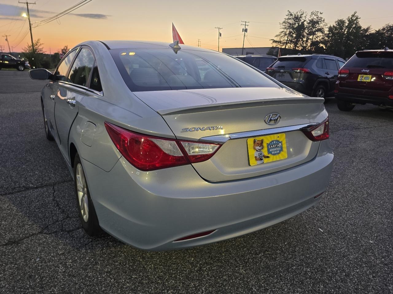 Hyundai Sonata GLS Manual 2012