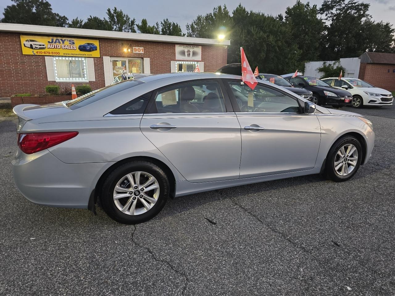 Hyundai Sonata GLS Manual 2012