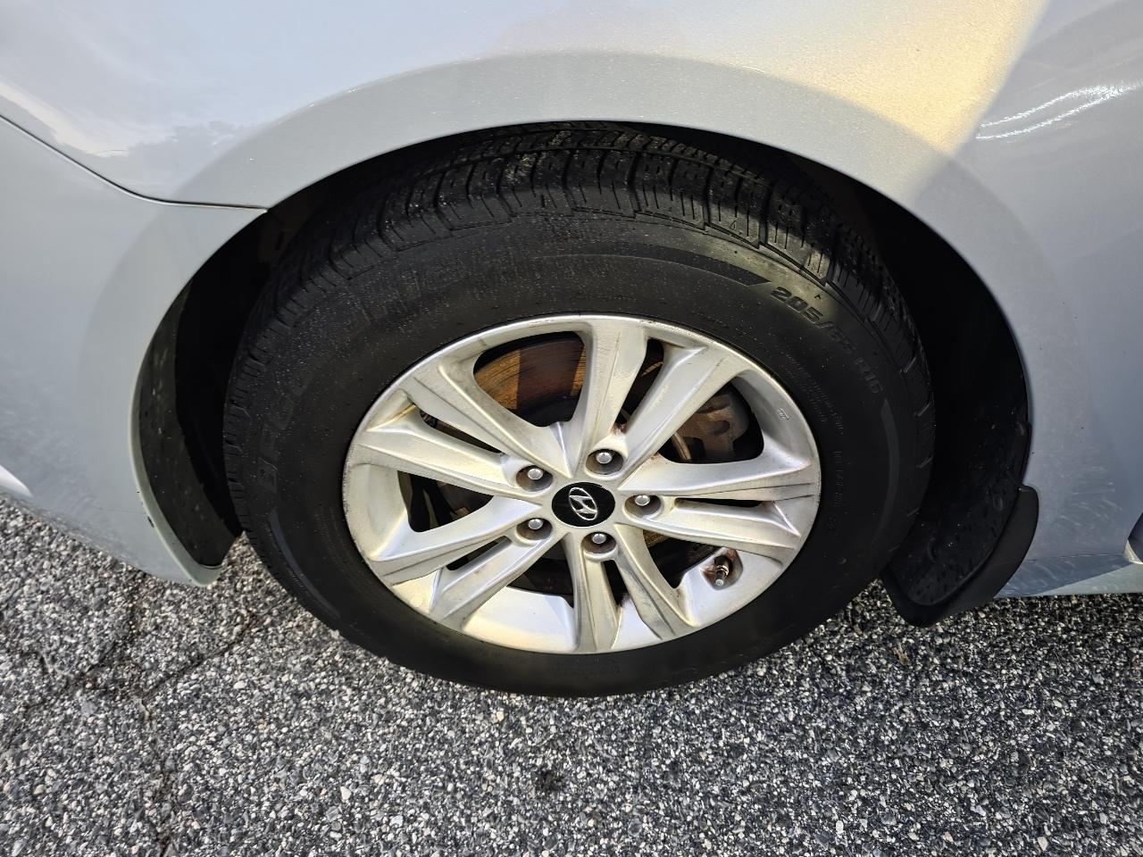 Hyundai Sonata GLS Manual 2012