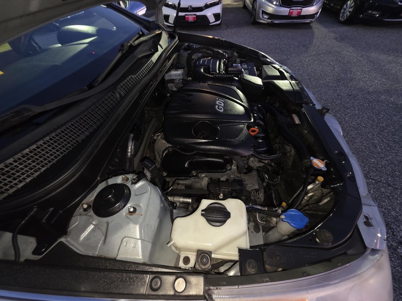 Hyundai Sonata GLS Manual 2012