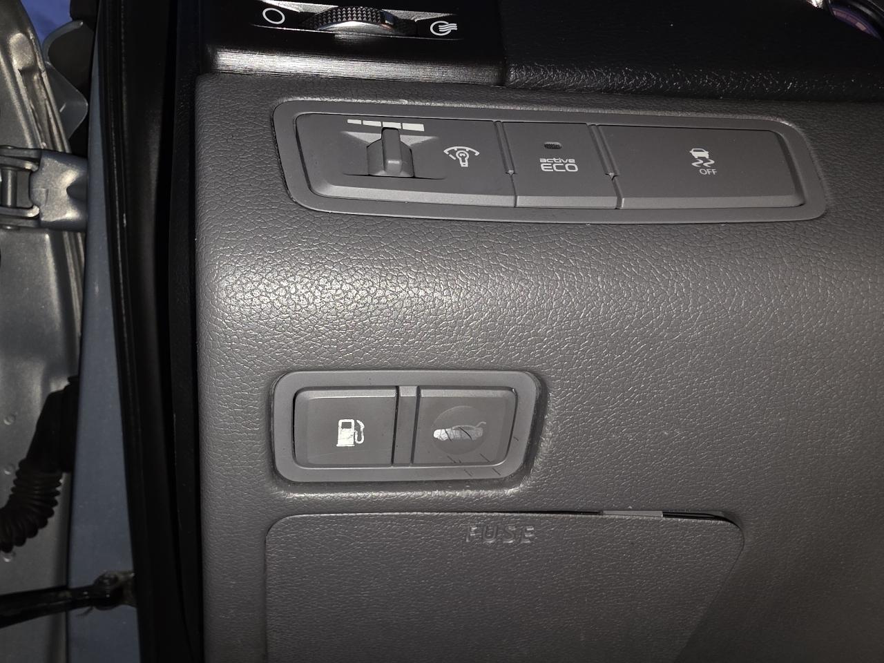 Hyundai Sonata GLS Manual 2012