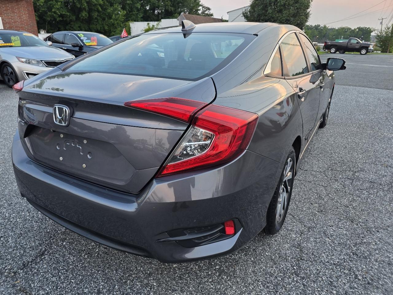 Honda Civic EX Sedan CVT 2017