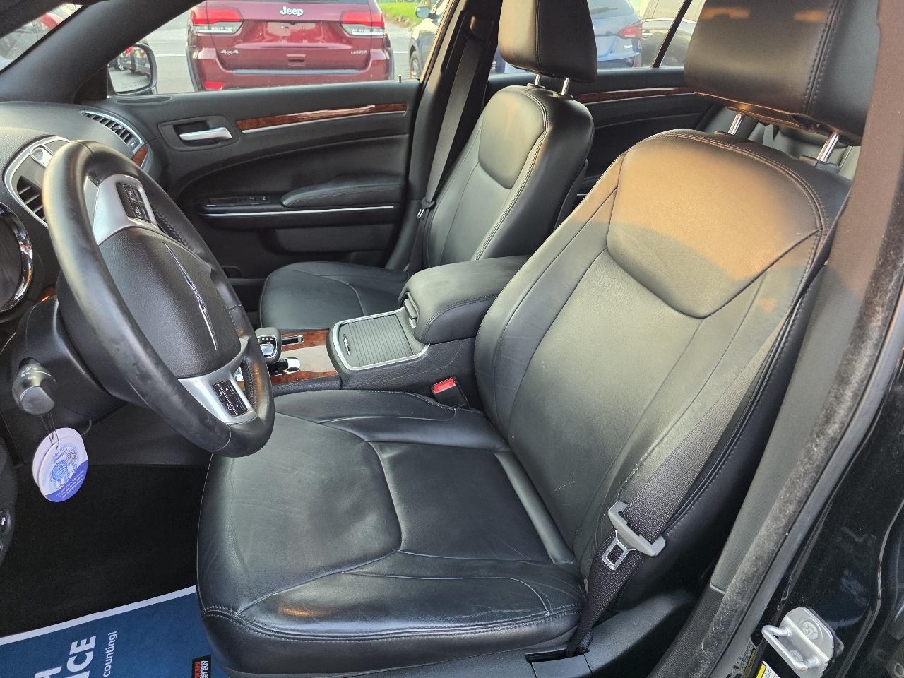 Chrysler 300 RWD 2014