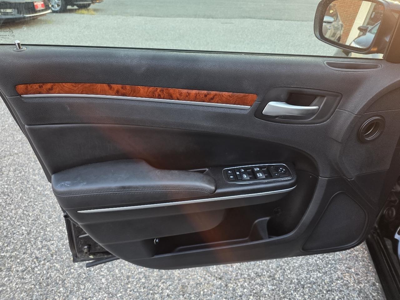 Chrysler 300 RWD 2014