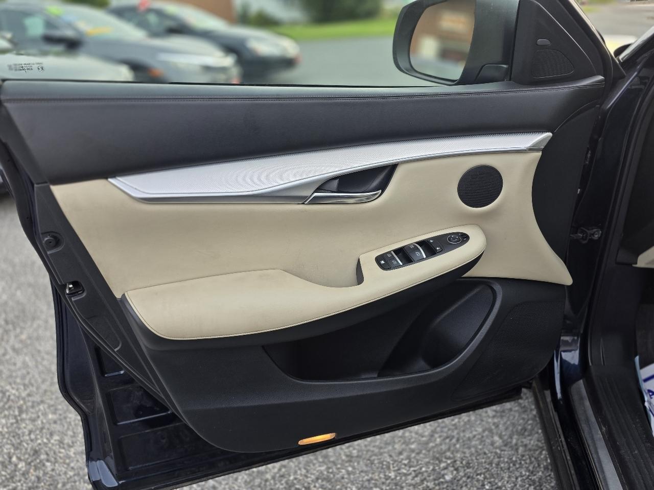 Infiniti QX50 LUXE AWD 2020