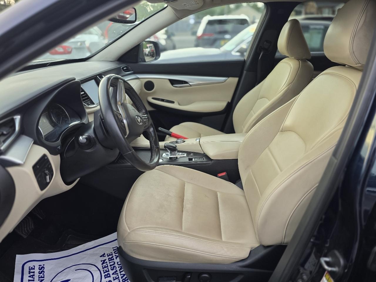 Infiniti QX50 LUXE AWD 2020