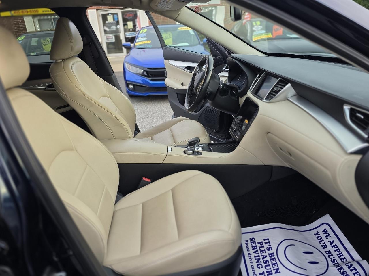 Infiniti QX50 LUXE AWD 2020