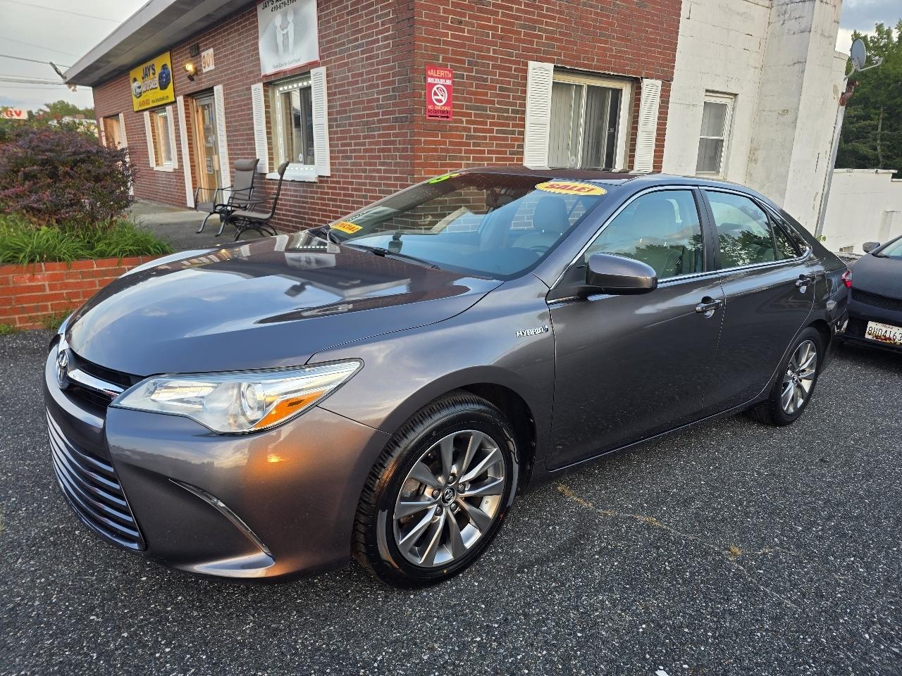 Toyota Camry Hybrid XLE 2015