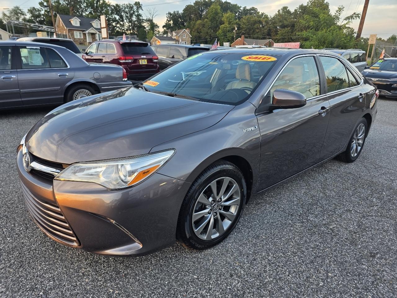 Toyota Camry Hybrid XLE 2015