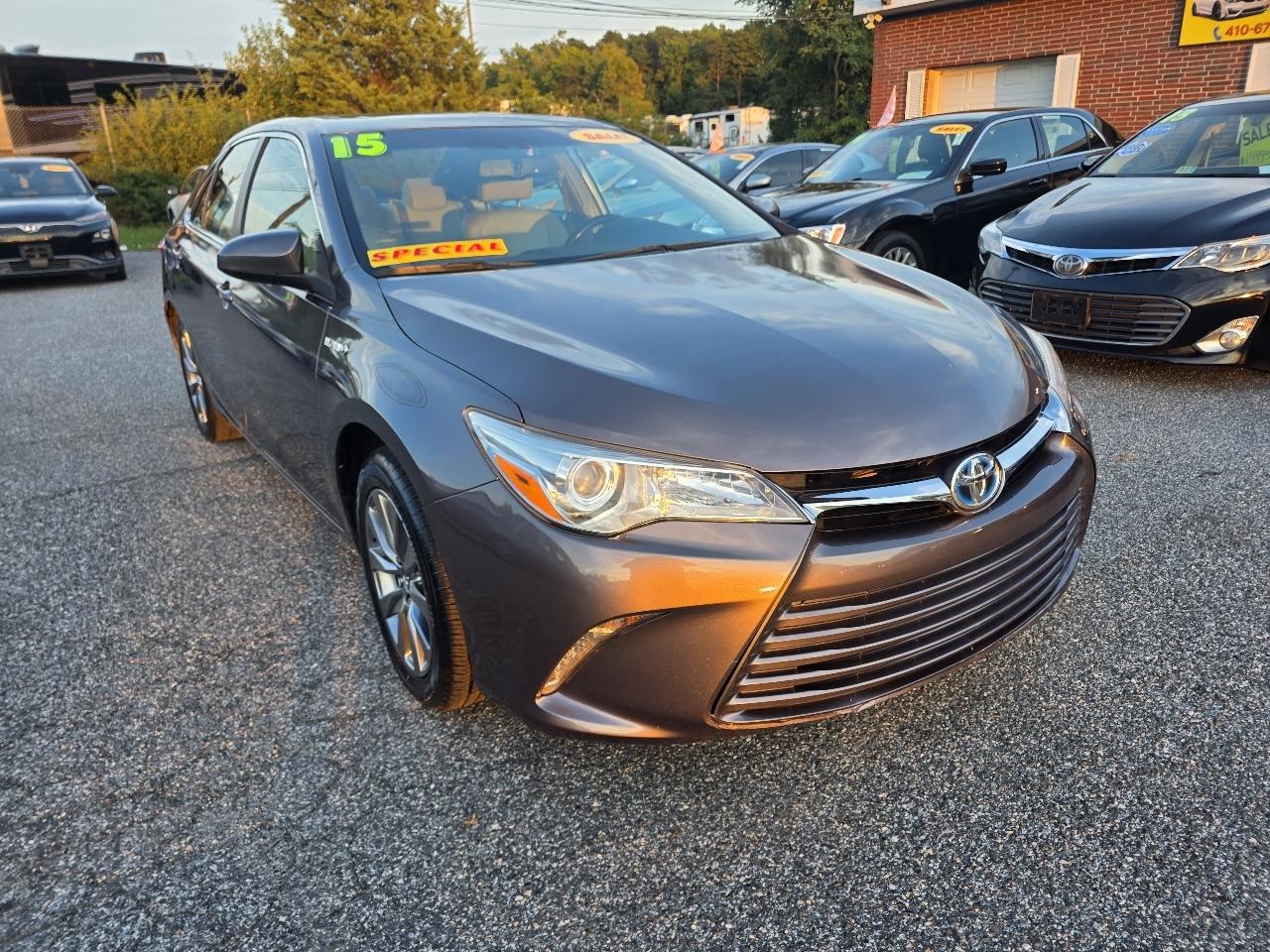 Toyota Camry Hybrid XLE 2015