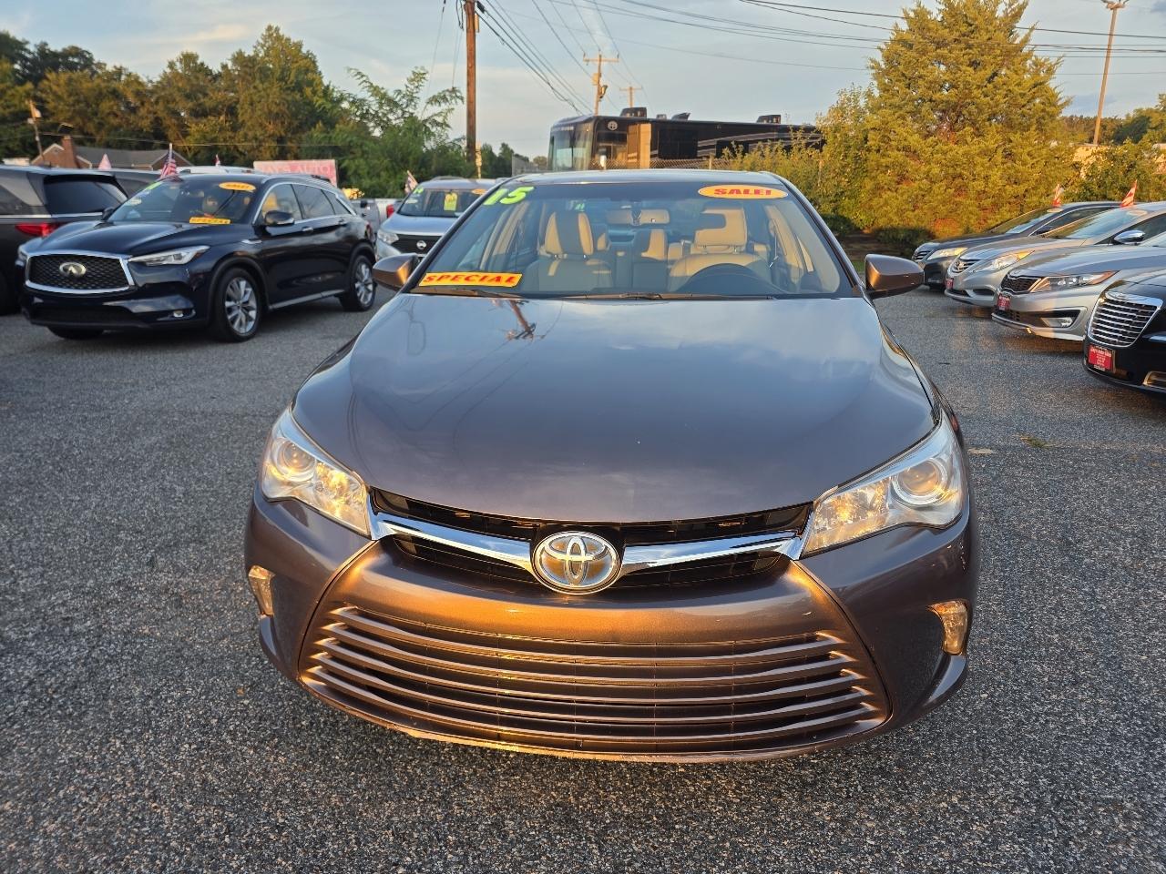 Toyota Camry Hybrid XLE 2015
