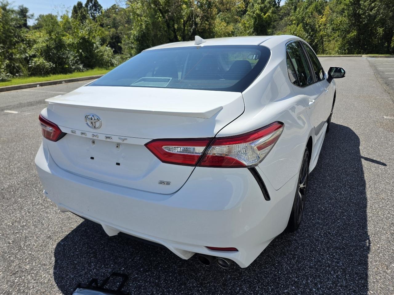 Toyota Camry SE 2019