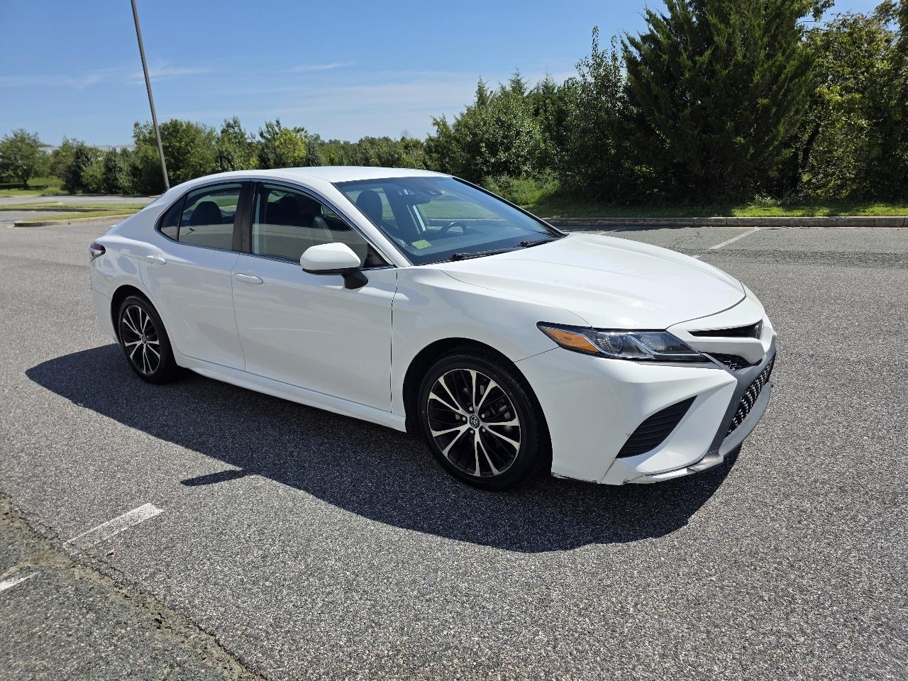 Toyota Camry SE 2019
