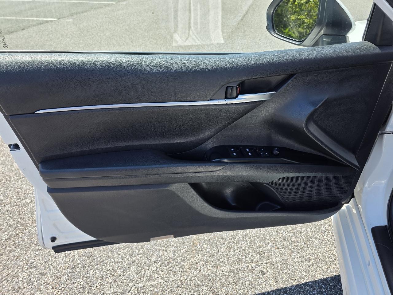 Toyota Camry SE 2019
