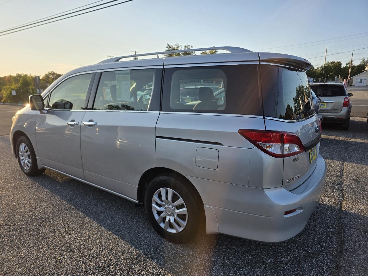 Nissan Quest 3.5 S 2014