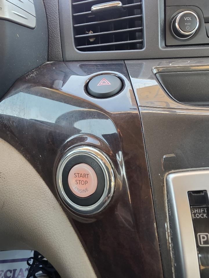 Nissan Quest 3.5 S 2014