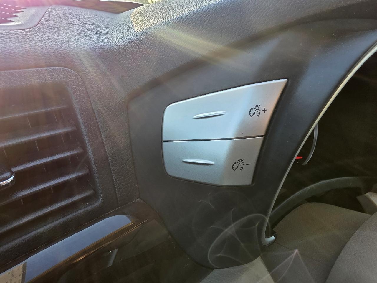 Nissan Quest 3.5 S 2014
