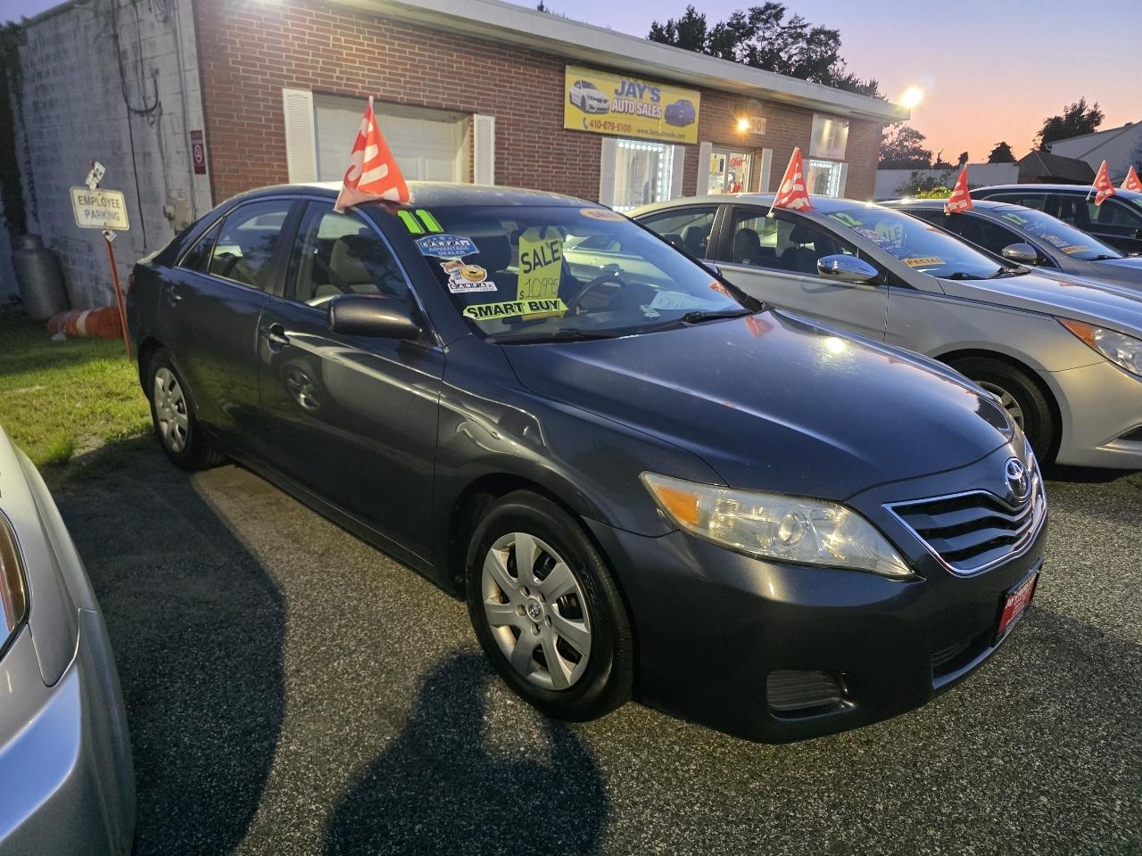Toyota Camry Base 6-Spd AT 2011