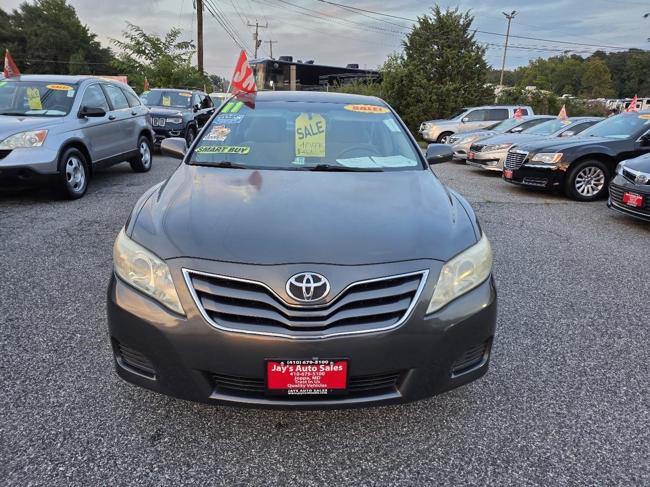 Toyota Camry Base 6-Spd AT 2011