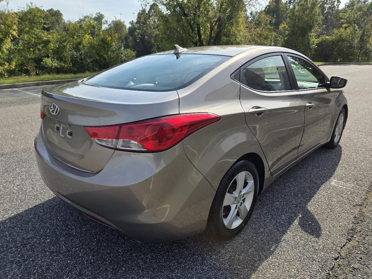 Hyundai Elantra GLS A/T 2013