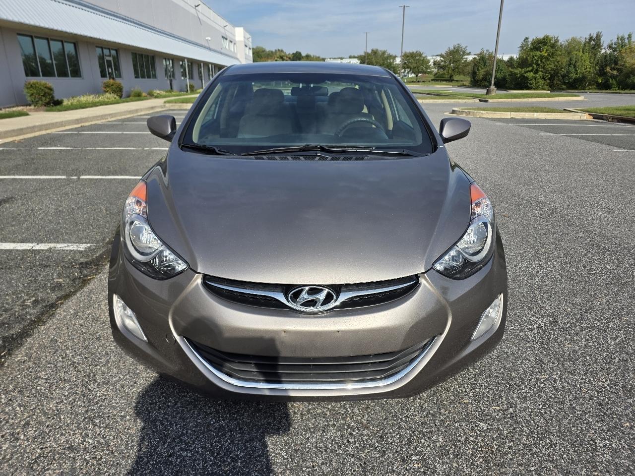 Hyundai Elantra GLS A/T 2013
