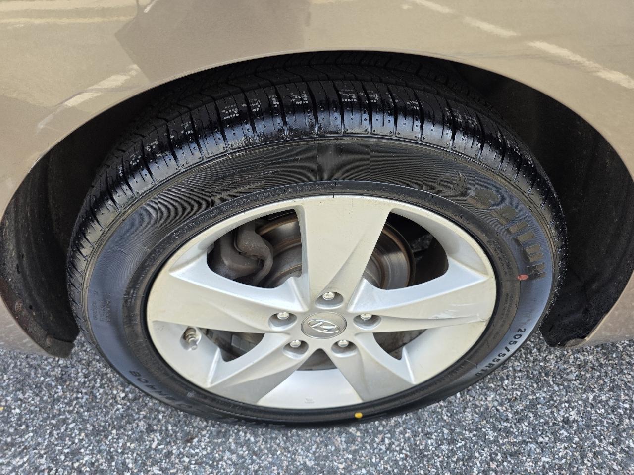Hyundai Elantra GLS A/T 2013