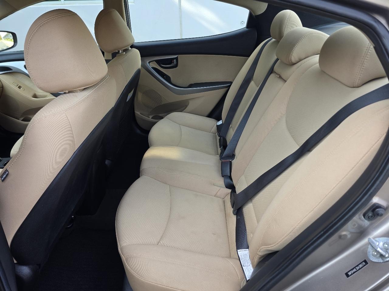 Hyundai Elantra GLS A/T 2013