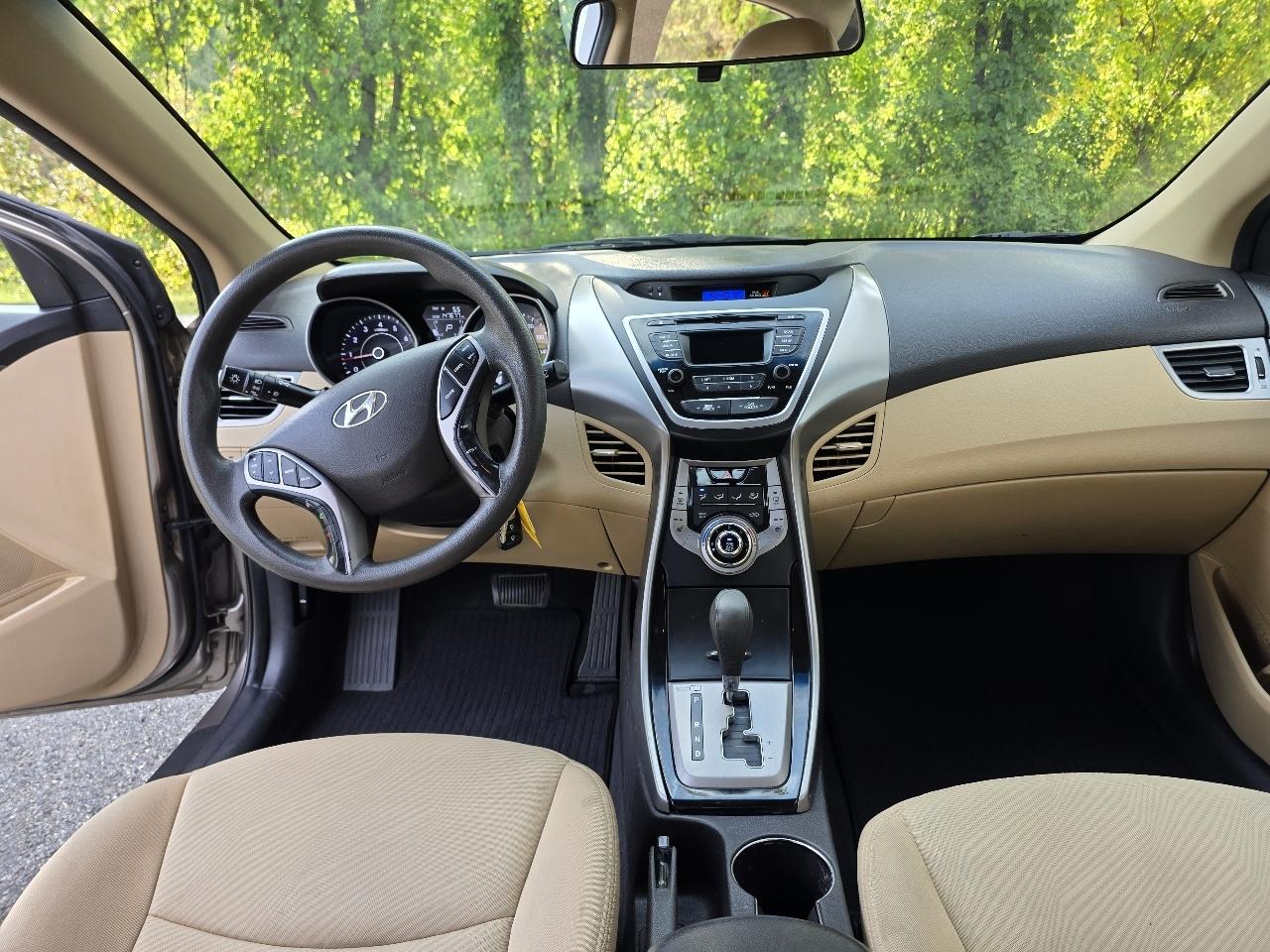 Hyundai Elantra GLS A/T 2013